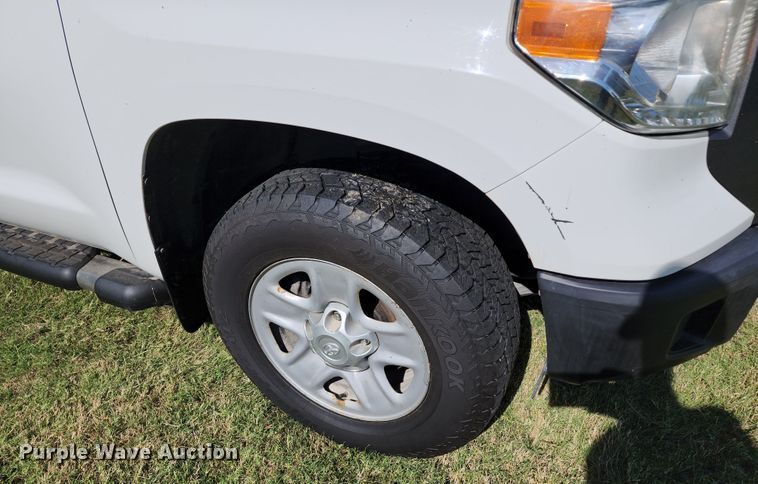 image for item JA9877 2014 Toyota Tundra  Double Cab pickup truck