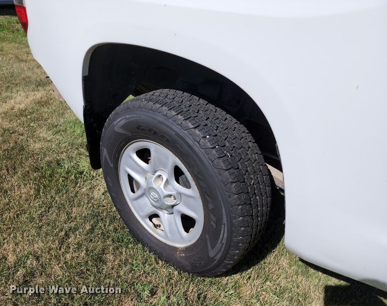 image for item JA9877 2014 Toyota Tundra  Double Cab pickup truck