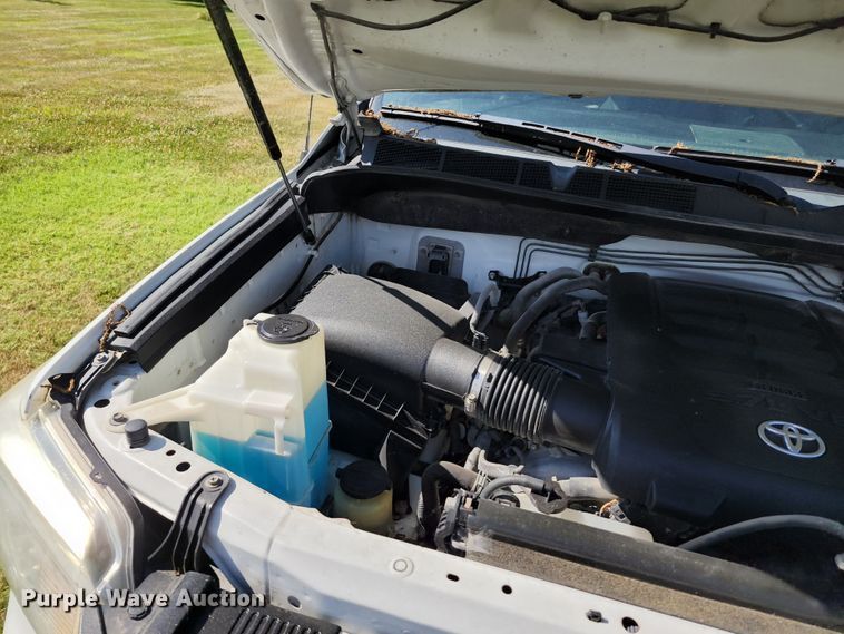 image for item JA9877 2014 Toyota Tundra  Double Cab pickup truck