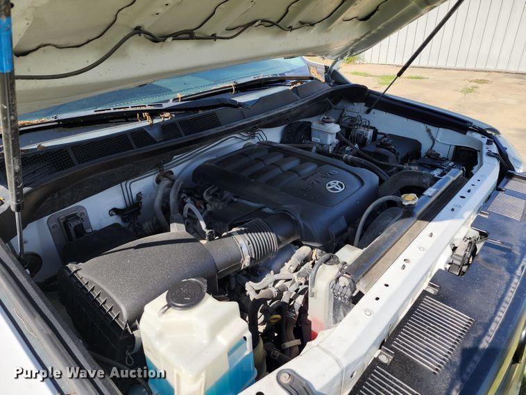 image for item JA9877 2014 Toyota Tundra  Double Cab pickup truck