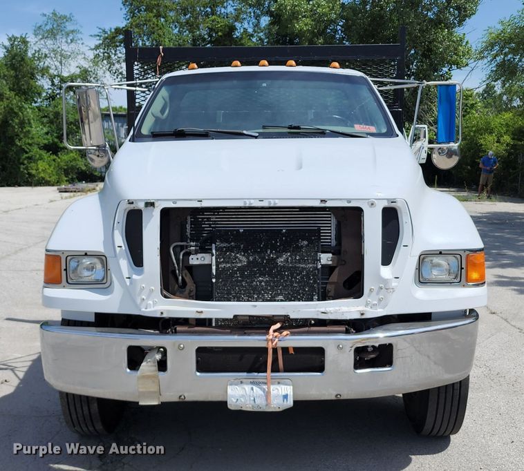 image for item JA9879 2004 Ford F650 Super Duty  dump flatbed truck