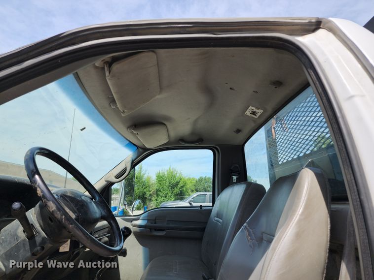 image for item JA9879 2004 Ford F650 Super Duty  dump flatbed truck