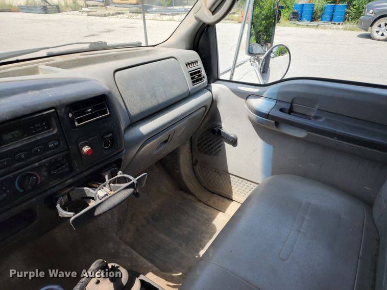 image for item JA9879 2004 Ford F650 Super Duty  dump flatbed truck