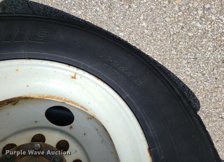 image for item JA9882 2011 International DuraStar 4400  flatbed truck