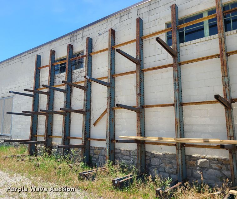 image for item JA9883 Cantilever racking