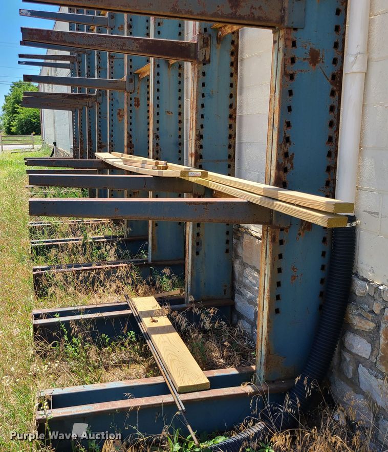 image for item JA9883 Cantilever racking