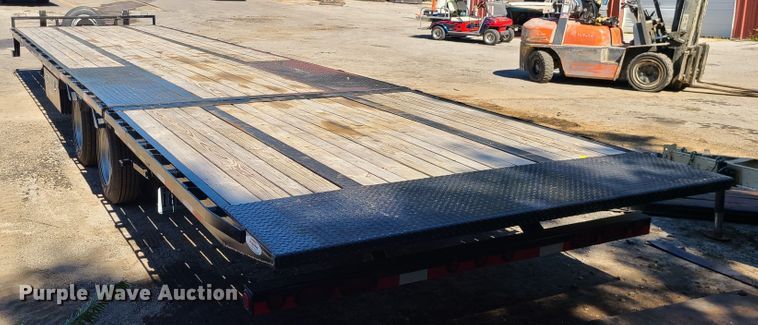 image for item JA9892 2022 Load Trail  equipment trailer