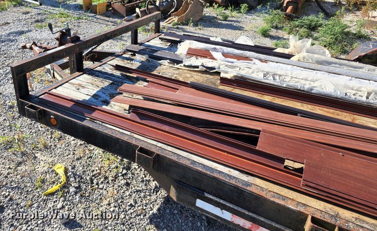 image for item JA9960 1996 Kodiak  utility trailer