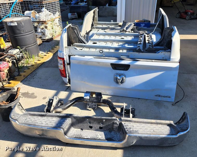 image for item JA9963 Dodge  pickup bed