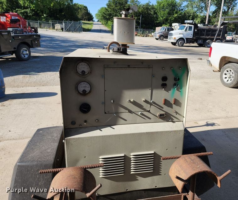 image for item JA9964 Hobart  welder