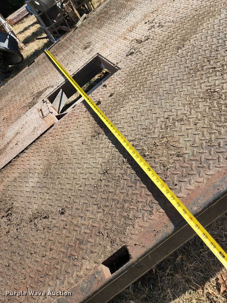 image for item JA9965 Flatbed