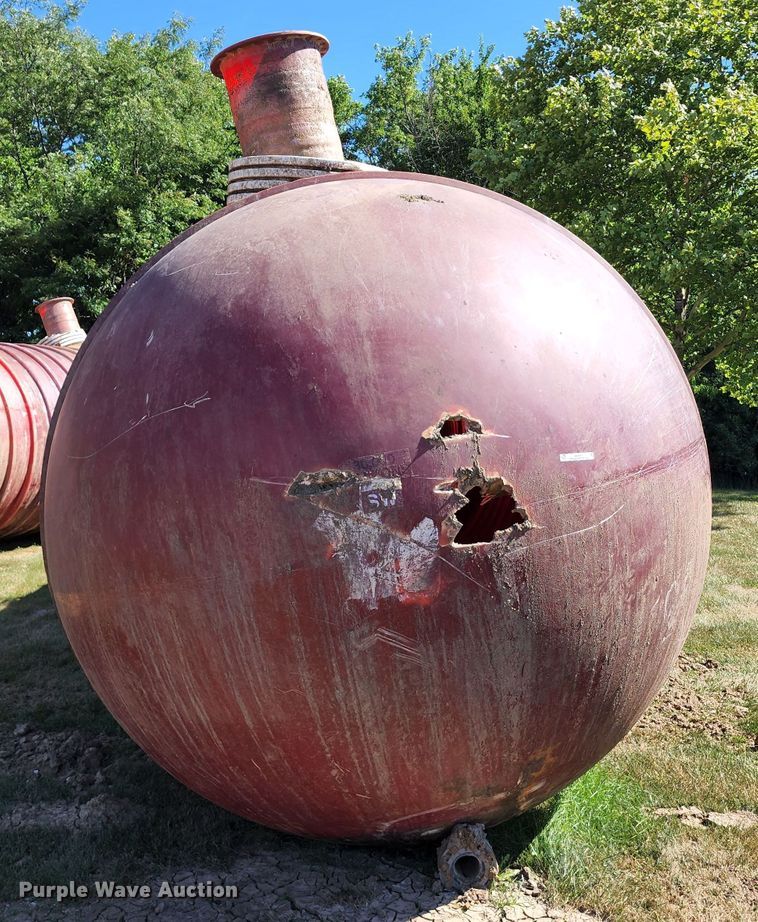 image for item JA9970 Fiberglass tank