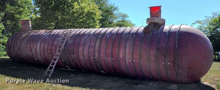 image for item JA9970 Fiberglass tank