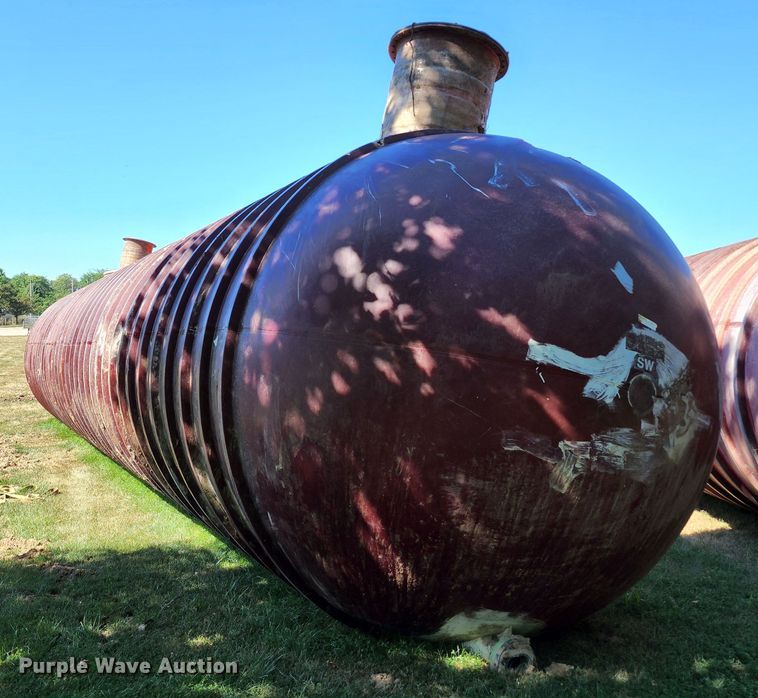 image for item JA9970 Fiberglass tank