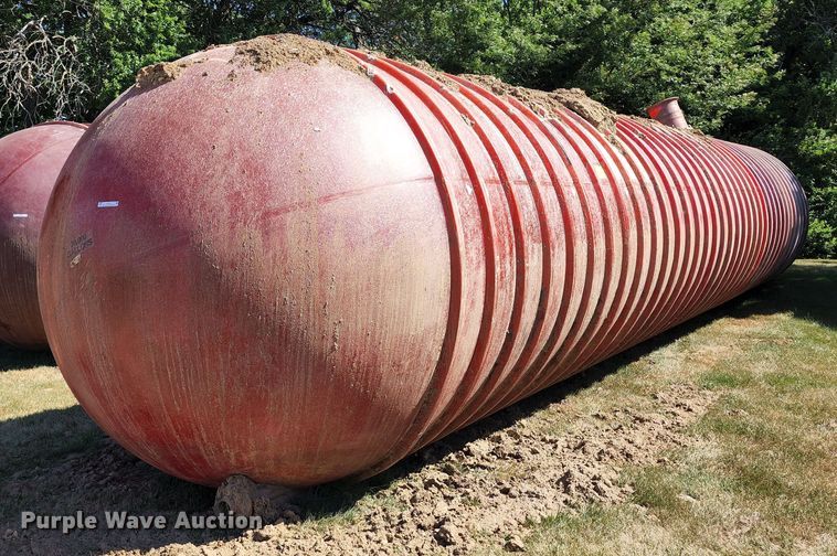 image for item JA9971 Fiberglass tank