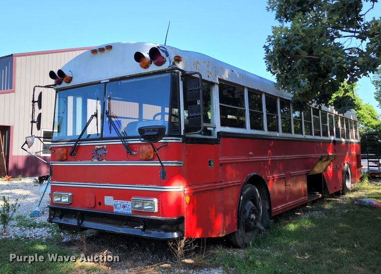 image for item JA9973 1987 Thomas  RV