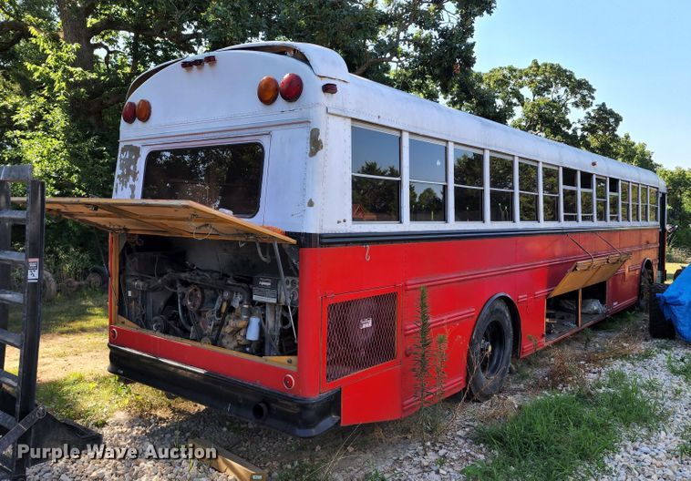 image for item JA9973 1987 Thomas  RV