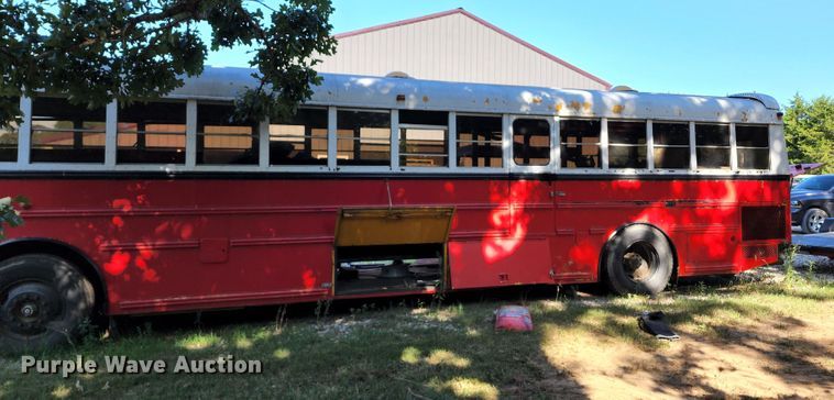 image for item JA9973 1987 Thomas  RV