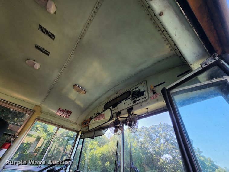 image for item JA9973 1987 Thomas  RV