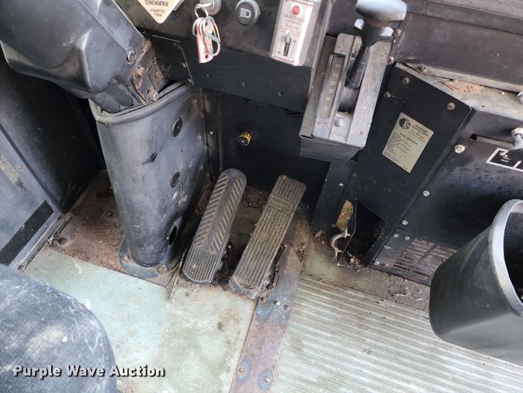 image for item JA9973 1987 Thomas  RV