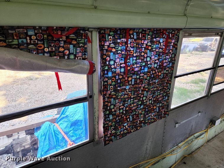 image for item JA9973 1987 Thomas  RV