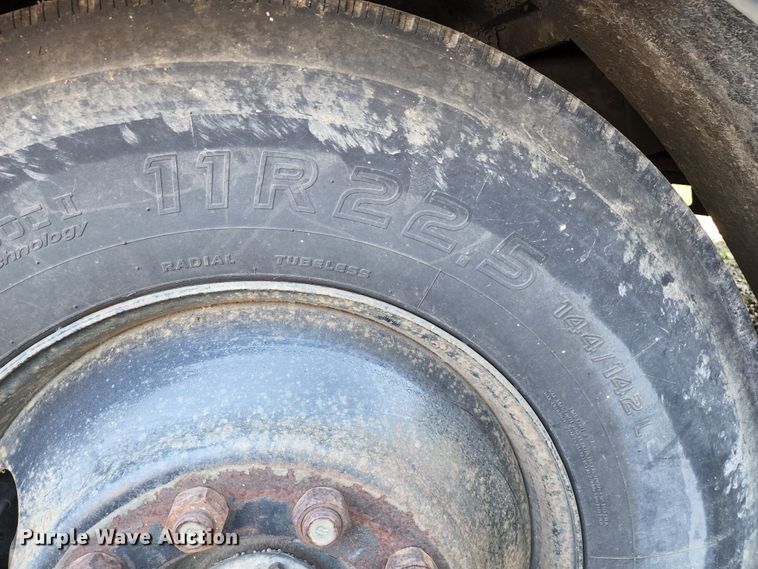 image for item JA9973 1987 Thomas  RV