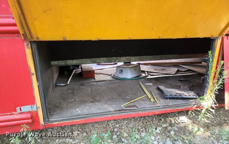 image for item JA9973 1987 Thomas  RV