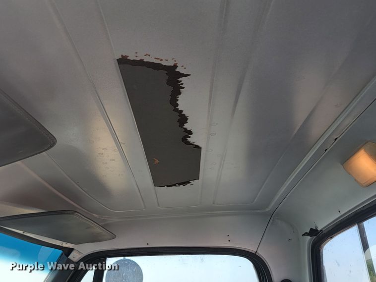 image for item JC9756 1993 Dodge D200  pickup truck