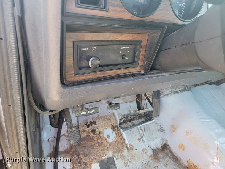 image for item JC9756 1993 Dodge D200  pickup truck