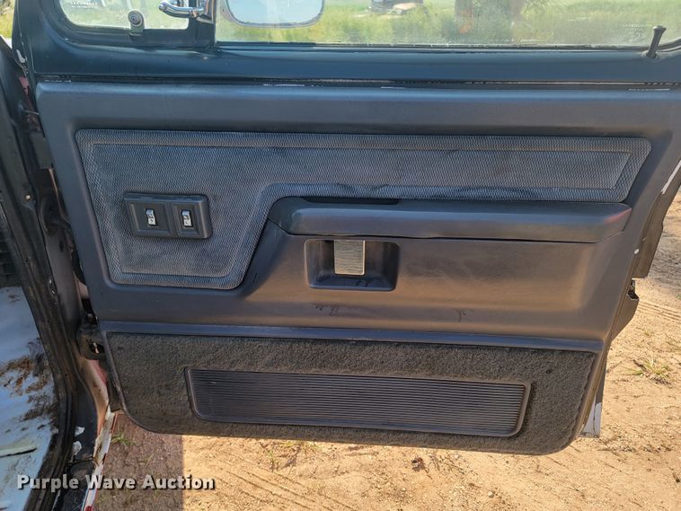 image for item JC9756 1993 Dodge D200  pickup truck