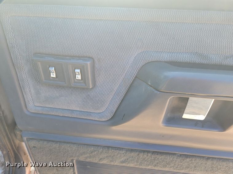 image for item JC9756 1993 Dodge D200  pickup truck