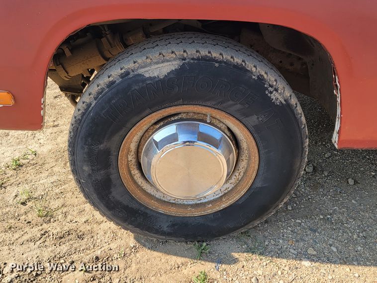 image for item JC9756 1993 Dodge D200  pickup truck