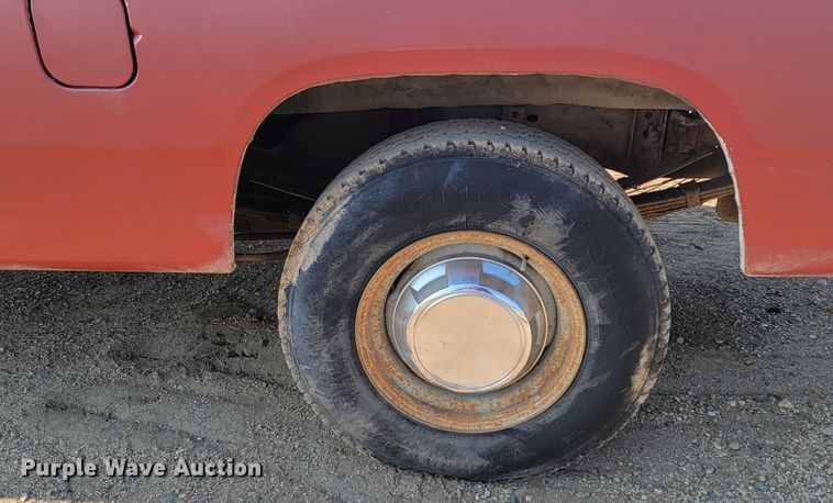 image for item JC9756 1993 Dodge D200  pickup truck