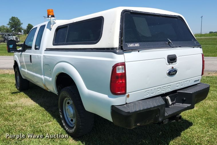 image for item JM9007 2013 Ford F250 Super Duty XL  SuperCab pickup truck
