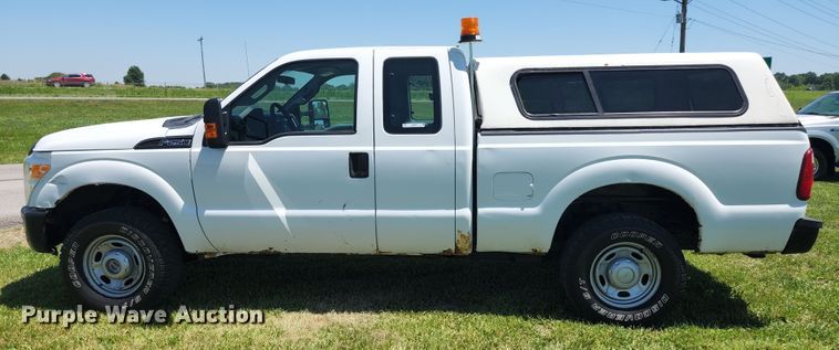image for item JM9007 2013 Ford F250 Super Duty XL  SuperCab pickup truck