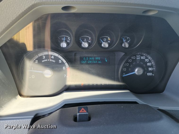 image for item JM9007 2013 Ford F250 Super Duty XL  SuperCab pickup truck