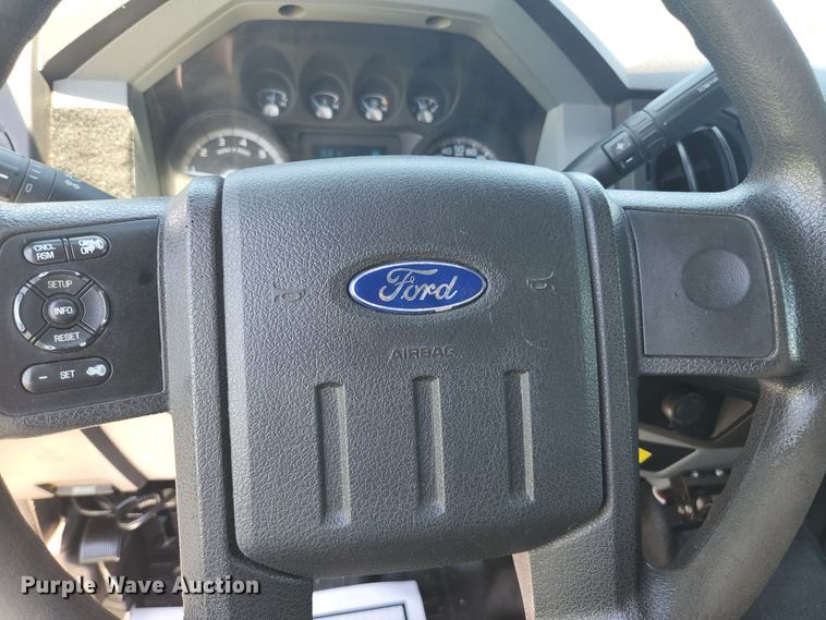 image for item JM9007 2013 Ford F250 Super Duty XL  SuperCab pickup truck