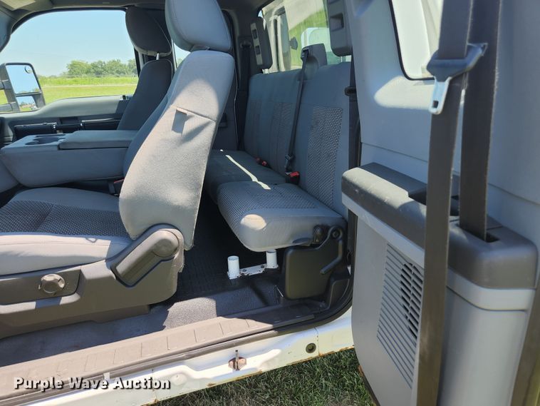 image for item JM9007 2013 Ford F250 Super Duty XL  SuperCab pickup truck