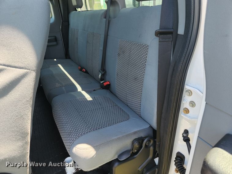 image for item JM9007 2013 Ford F250 Super Duty XL  SuperCab pickup truck