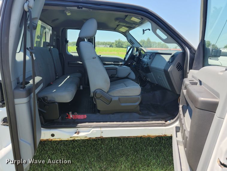 image for item JM9007 2013 Ford F250 Super Duty XL  SuperCab pickup truck