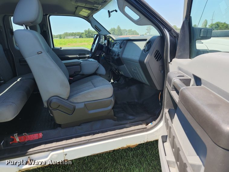 image for item JM9007 2013 Ford F250 Super Duty XL  SuperCab pickup truck