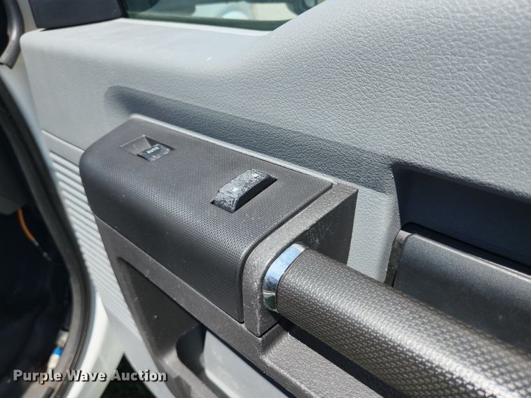 image for item JM9007 2013 Ford F250 Super Duty XL  SuperCab pickup truck