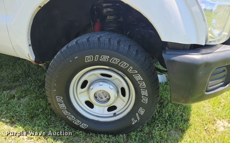 image for item JM9007 2013 Ford F250 Super Duty XL  SuperCab pickup truck