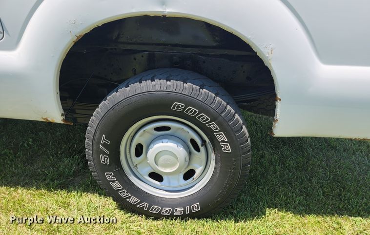 image for item JM9007 2013 Ford F250 Super Duty XL  SuperCab pickup truck