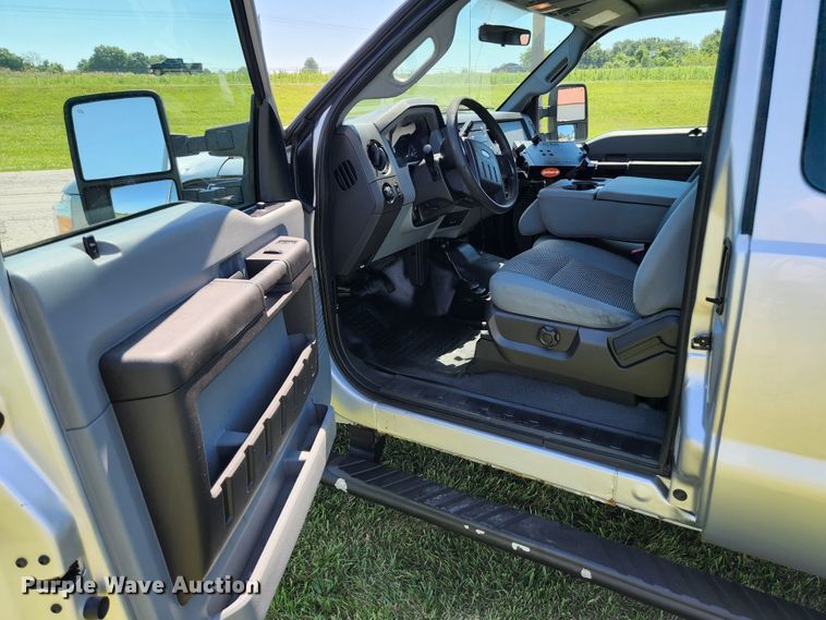 image for item JM9015 2012 Ford F250 Super Duty XL  SuperCab pickup truck