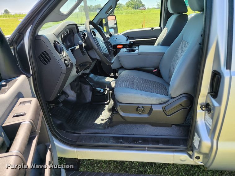 image for item JM9015 2012 Ford F250 Super Duty XL  SuperCab pickup truck