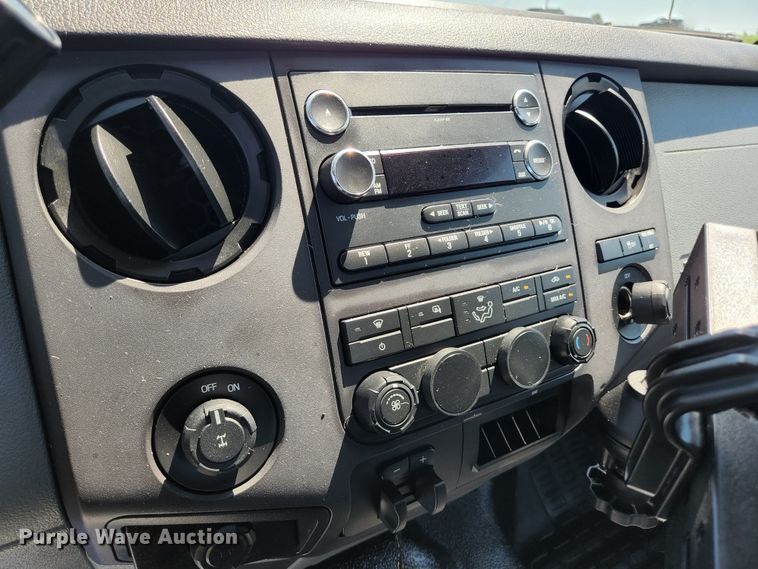 image for item JM9015 2012 Ford F250 Super Duty XL  SuperCab pickup truck