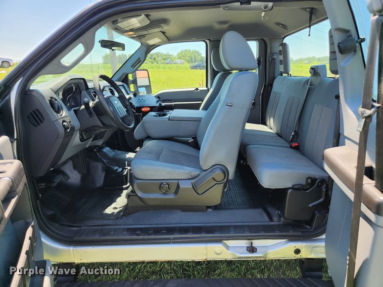 image for item JM9015 2012 Ford F250 Super Duty XL  SuperCab pickup truck