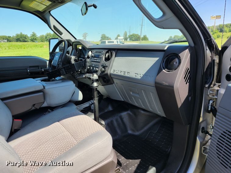 image for item JM9015 2012 Ford F250 Super Duty XL  SuperCab pickup truck