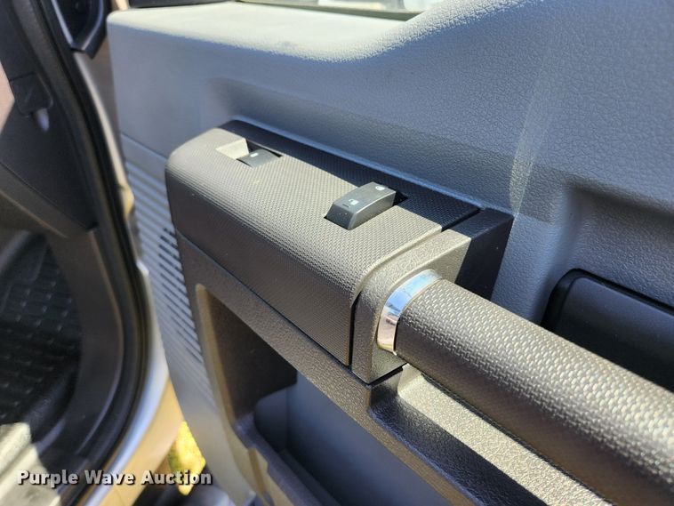 image for item JM9015 2012 Ford F250 Super Duty XL  SuperCab pickup truck